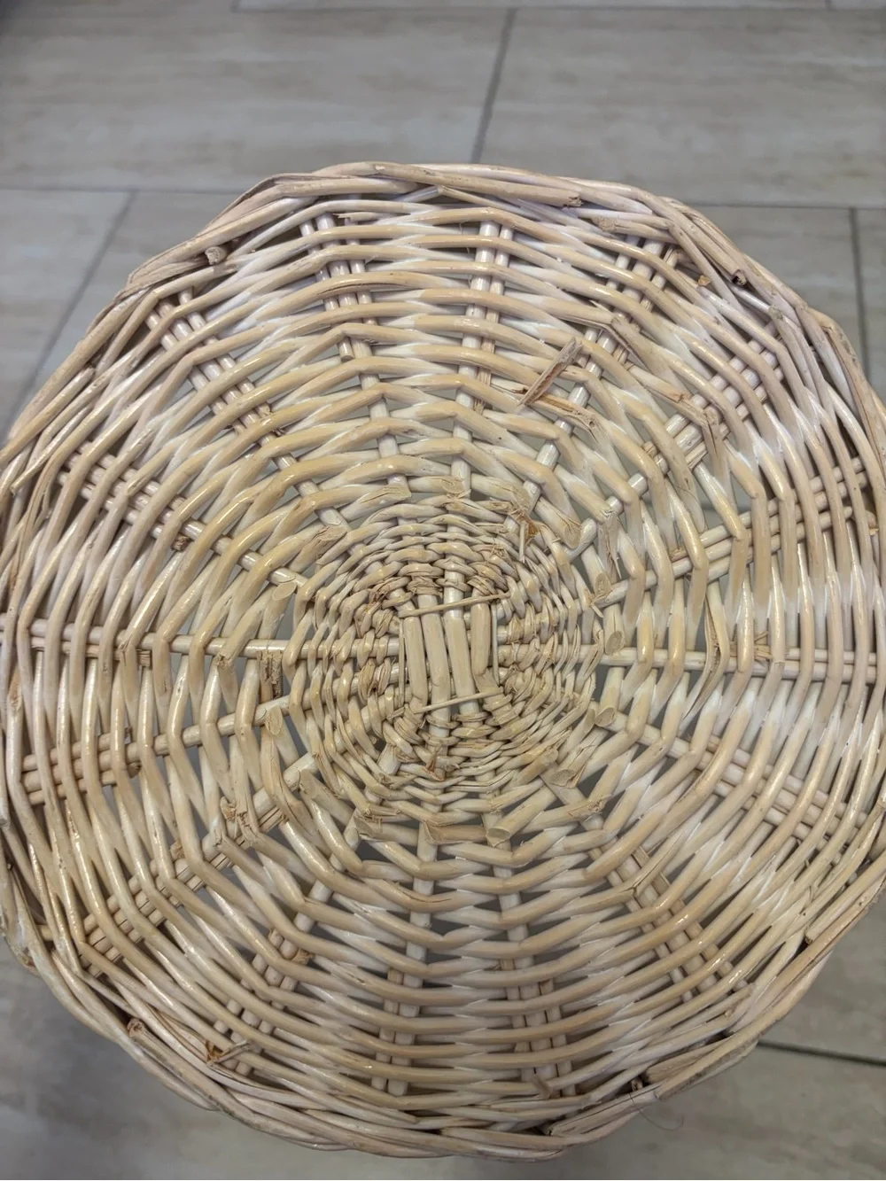 Wicker Round Basket with Handle - Cream